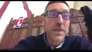 J'ai une dent de requin et je mange dans un kebab